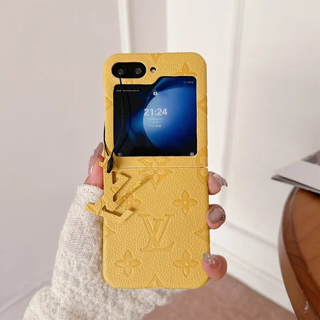 Magnetic phone case