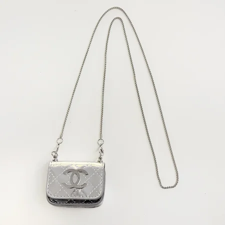 CHANEL - inspired quilted AirPods case