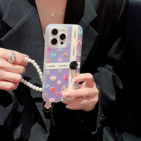 chanel love - heart iphone case
