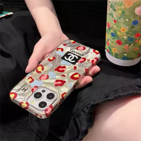 chanel leopard print iphone case
