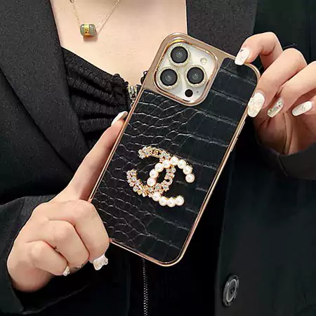 chanel pearl logo iphone case