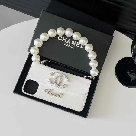 chanel cross - grained cardholder - style pearl hand - held iphone case