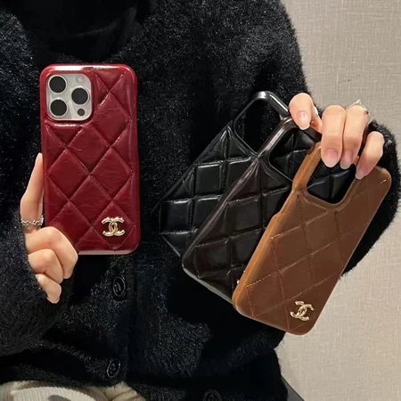 chanel glossy patent leather quilted iphone case