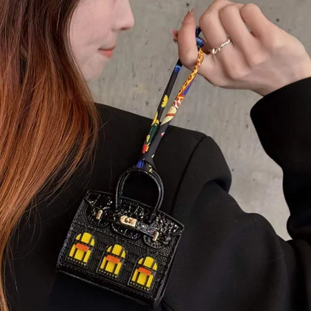 Hermès - inspired AirPods case