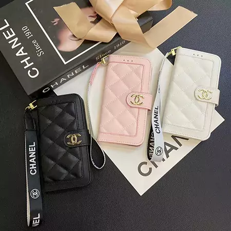 chanel quilted caviar leather iphone case