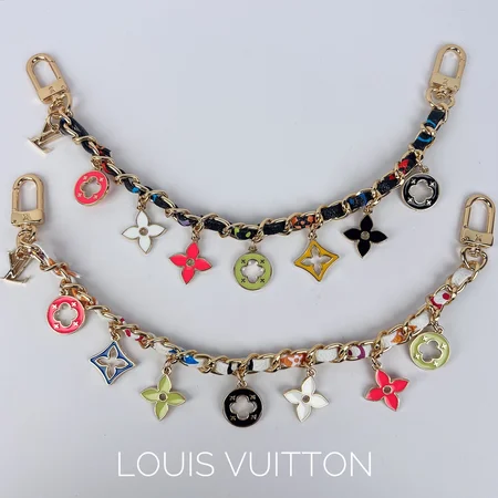 Louis Vuitton black - and - white tricolor short chain