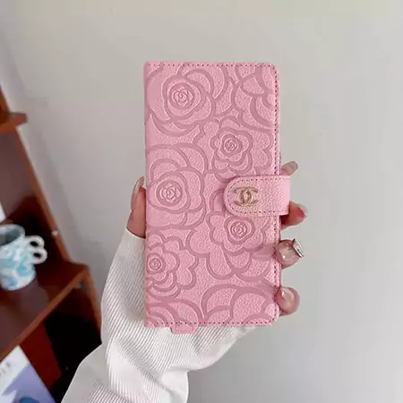 chanel wallet style iphone case