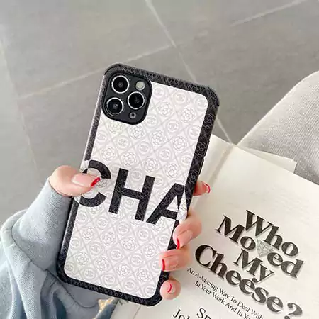 chanel black white embossed leather iphone case