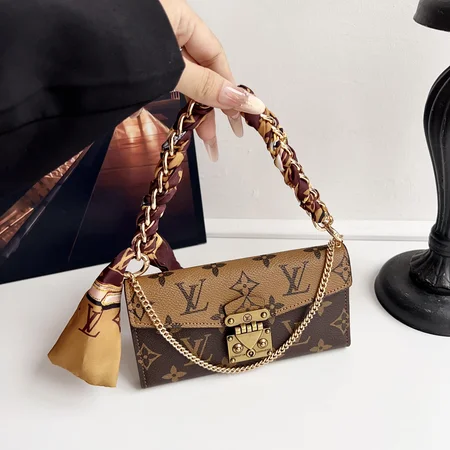 louis vuitton gucci courier pouch silk scarf chain iphone 17/17pro/pro max case