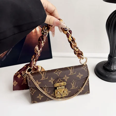 louis vuitton gucci courier pouch silk scarf chain iphone 17/17pro/pro max case