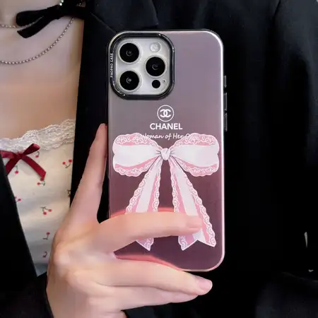 CHANEL bow phone case