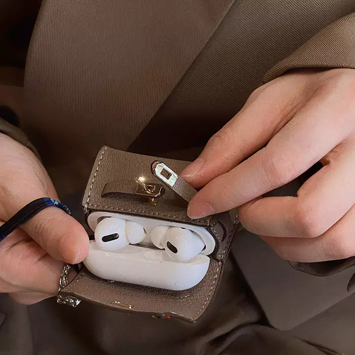  Hermès AirPods 4 case