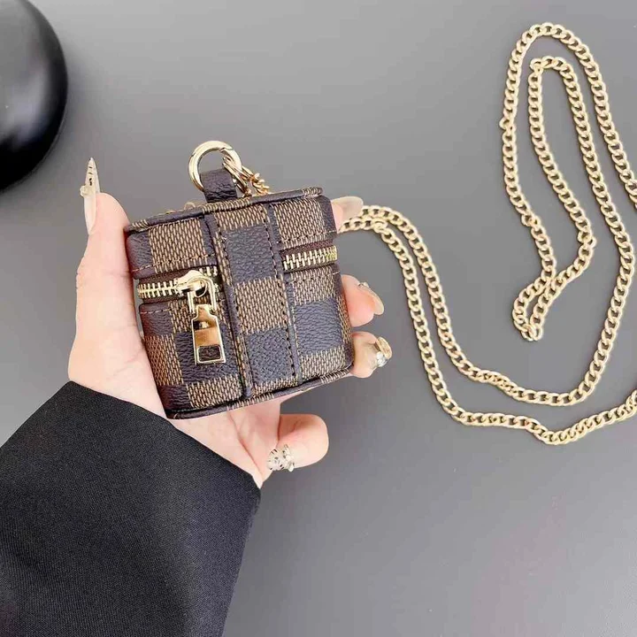  LV AirPods Pro case
