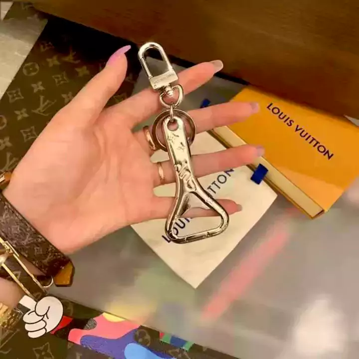  Louis Vuitton keychain