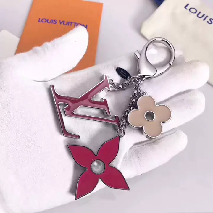 Louis Vuitton tag keychain