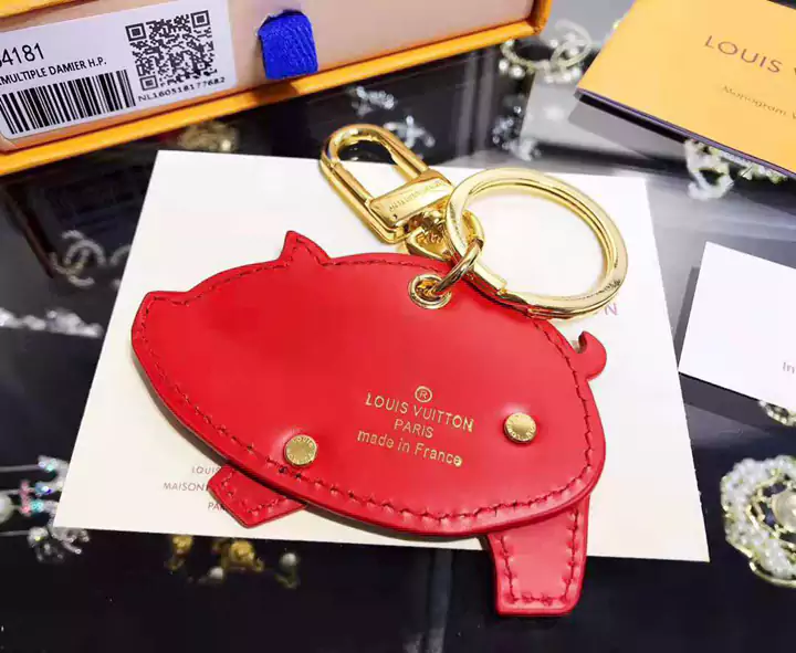  Louis Vuitton keychain