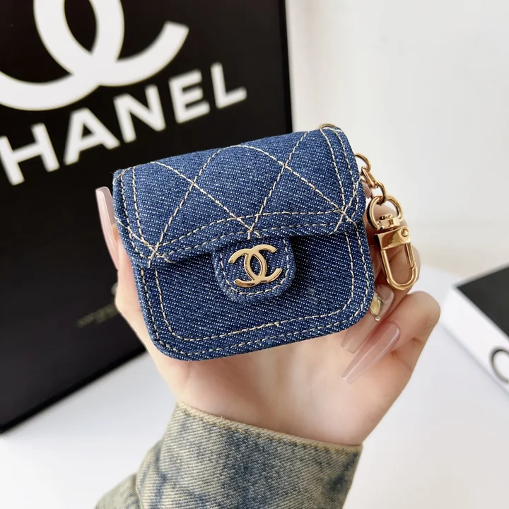  Chanel AirPods 4 case