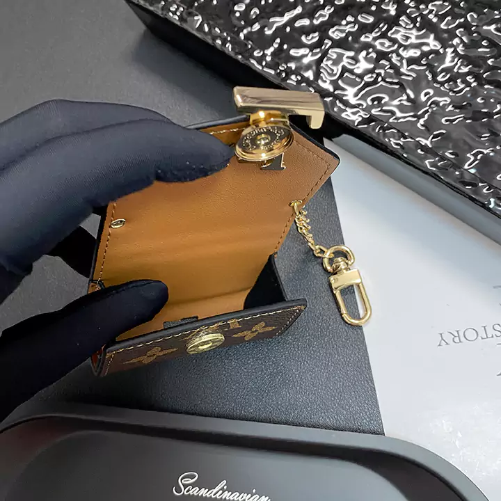  detachable lanyard AirPods cover