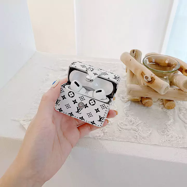  LV AirPods Pro case