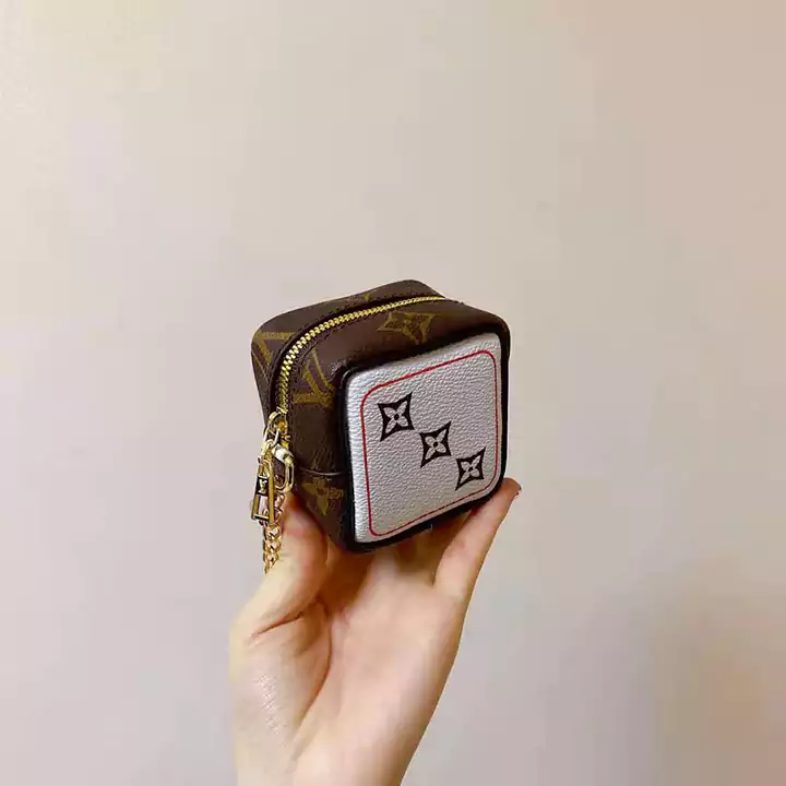  dice - shaped accessory