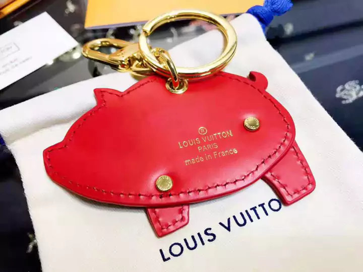  Louis Vuitton keychain
