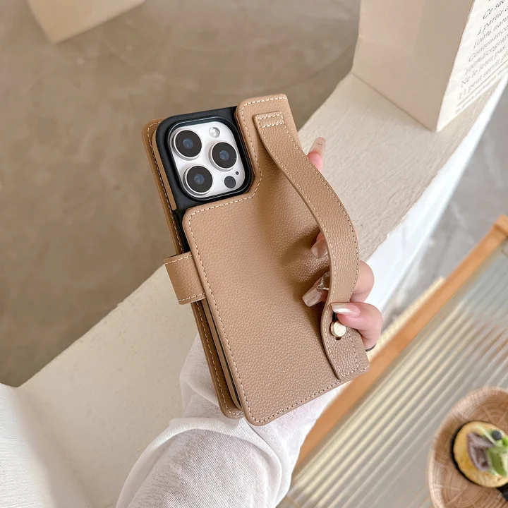  chanel iphone 13/13pro case