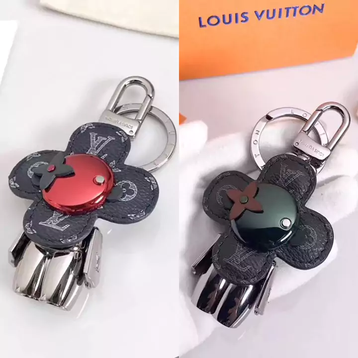  Louis Vuitton keychain