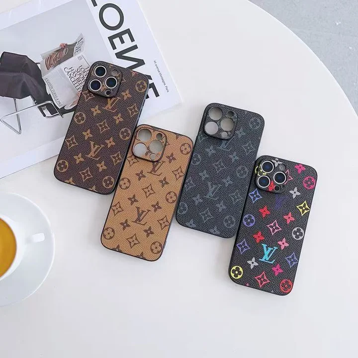  Monogram pattern phone case