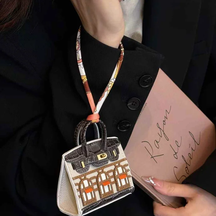  luxury AirPods case