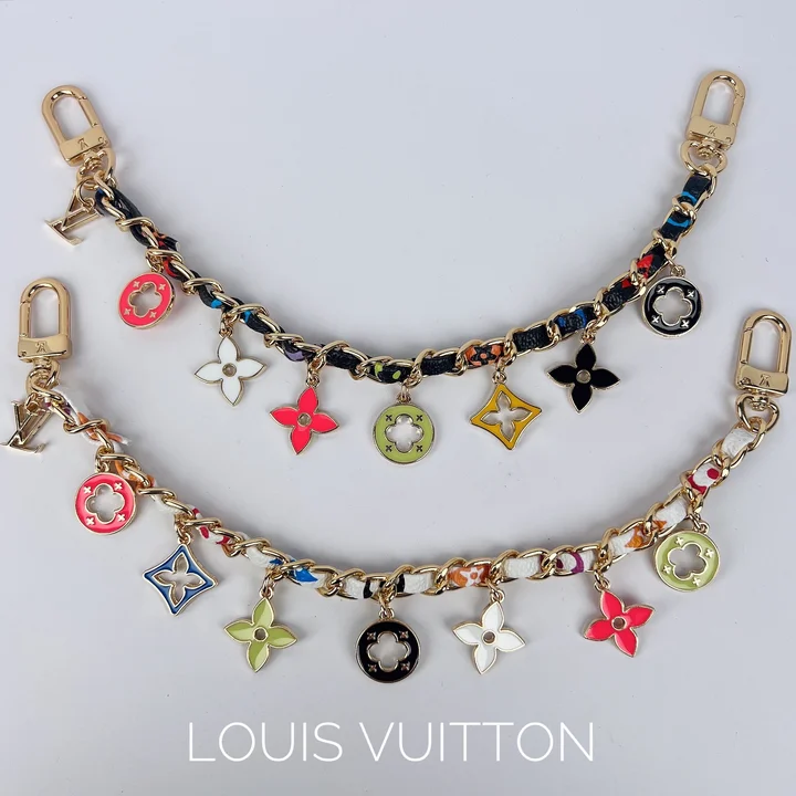 Louis Vuitton black - and - white tricolor short chain