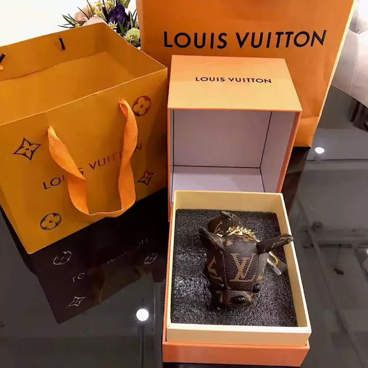 Louis Vuitton cute puppy keychain