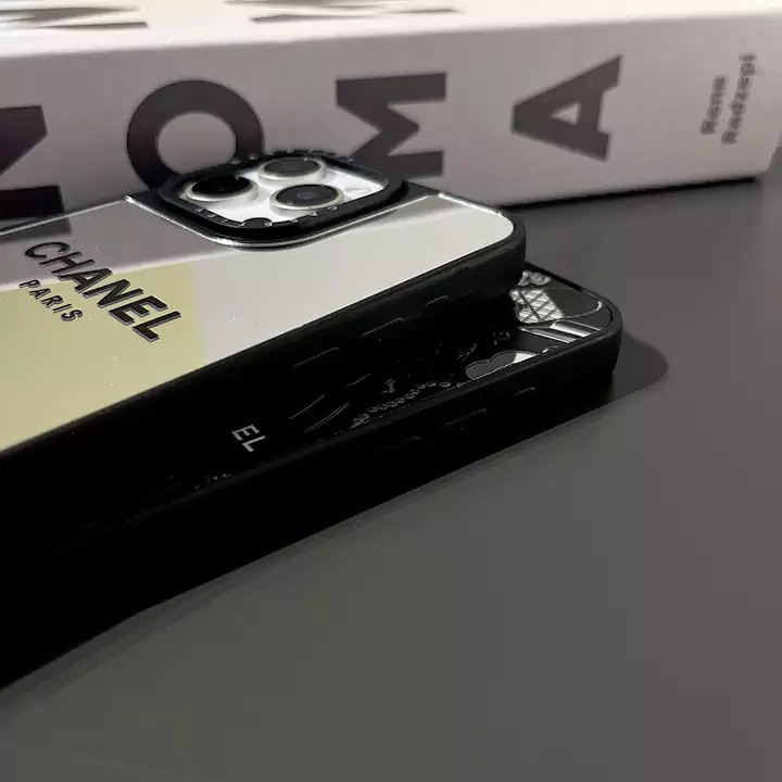  monochrome chanel iphone 16/16pro case