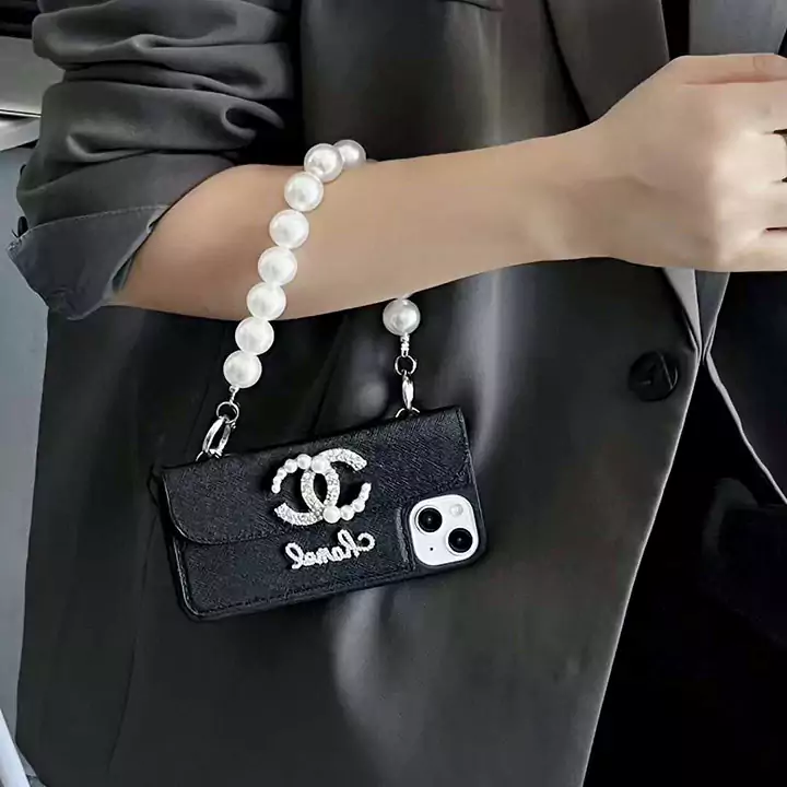 Chanel pearl bracelet phone case