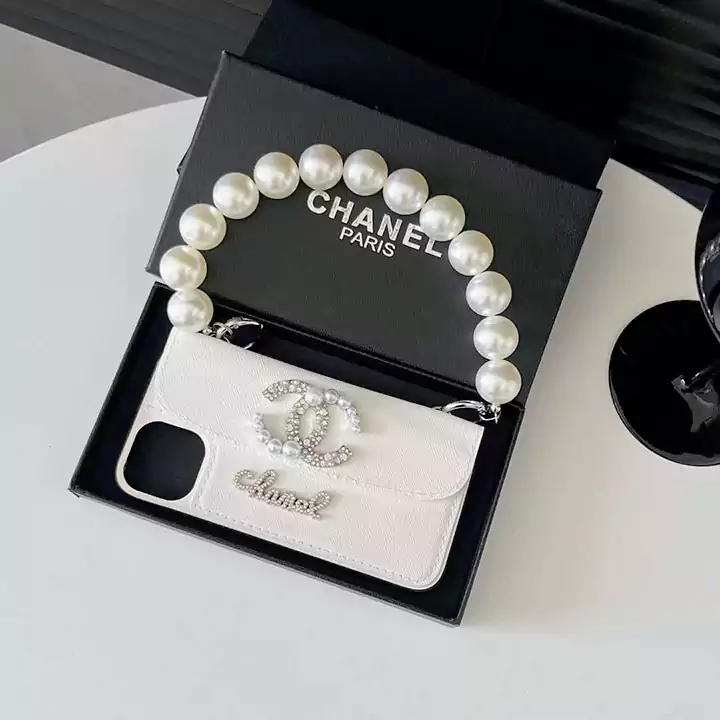 Chanel pearl bracelet phone case