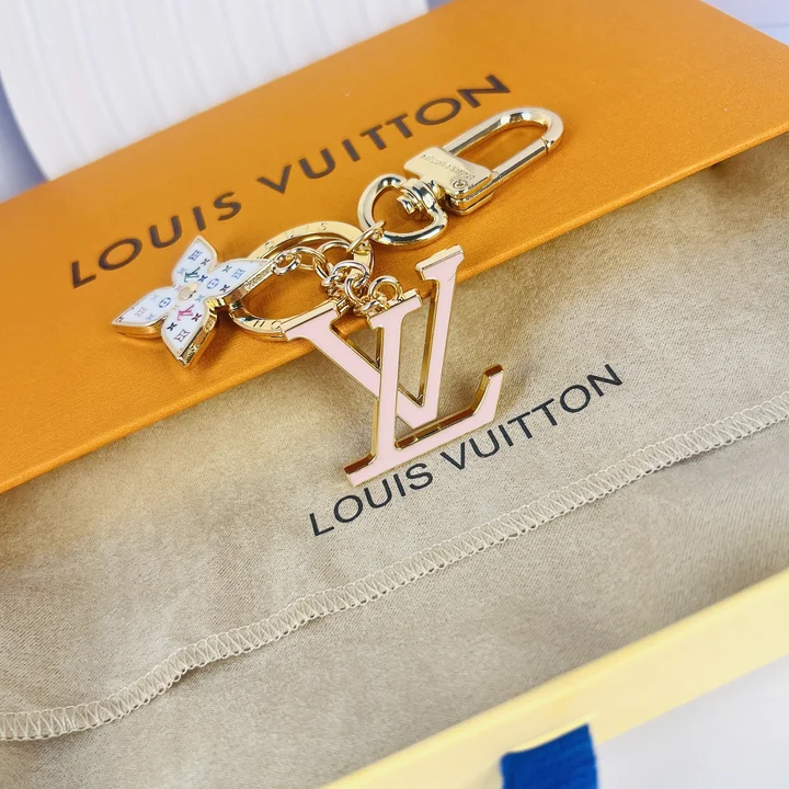  Louis Vuitton keychain