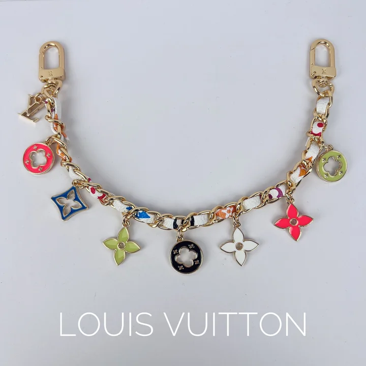 Louis Vuitton black - and - white tricolor short chain