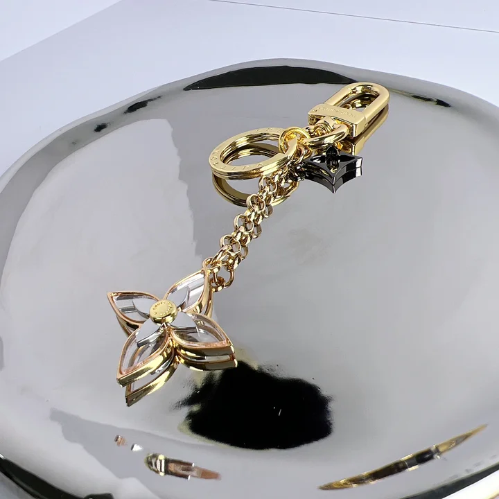  Louis Vuitton keychain
