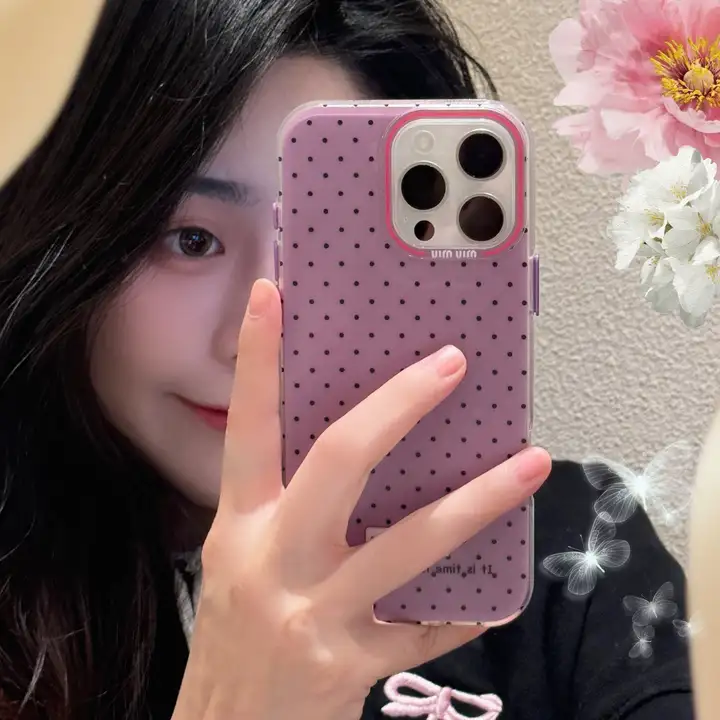 polka dot miu miu grey pink chanel iphone 16/16pro case