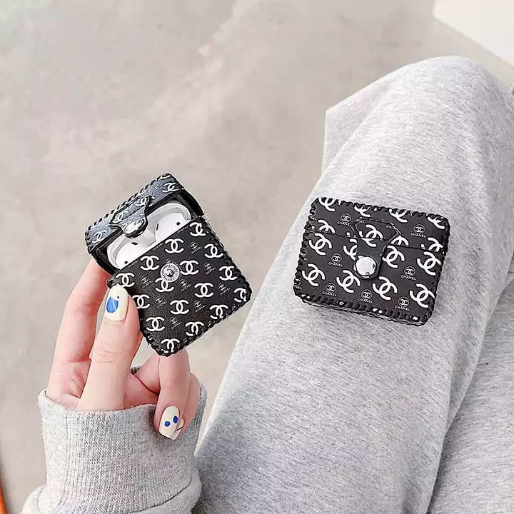  small black - logo AirPods cover