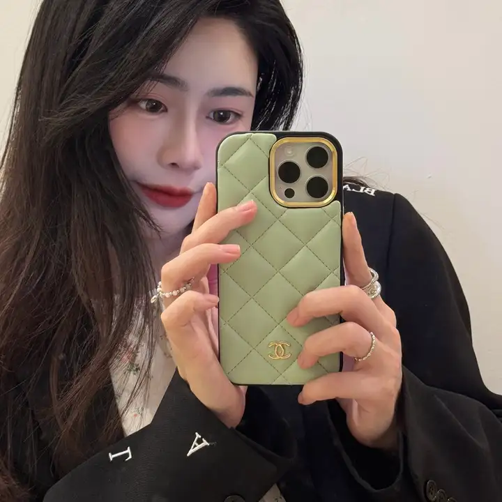  3d quilted chanel iphone 16/16pro case