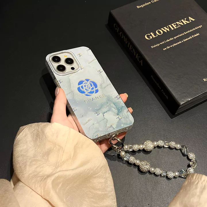  chanel pearl chain bracelet iphone case