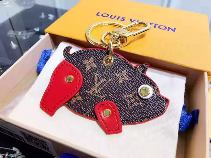  Louis Vuitton keychain