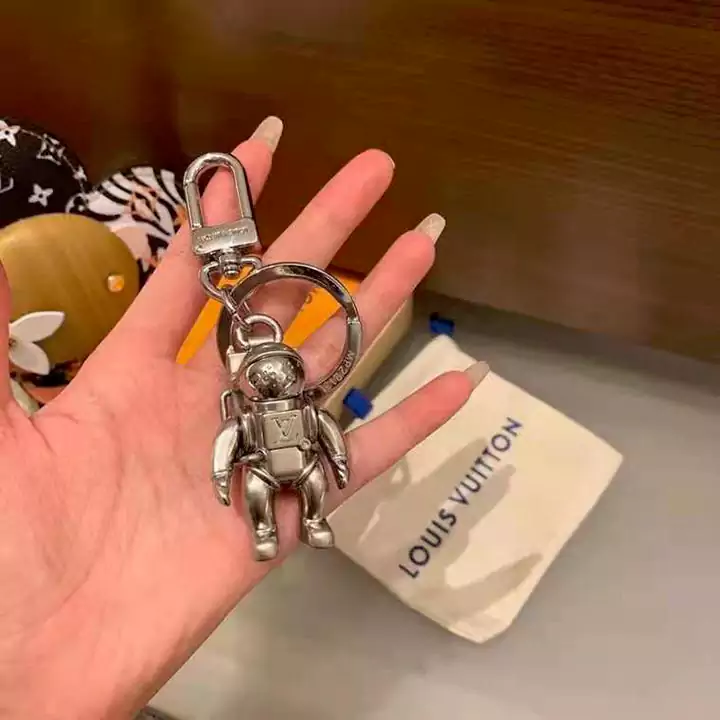  Louis Vuitton keychain