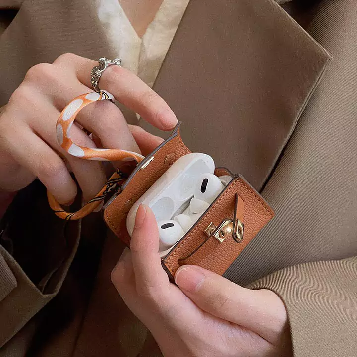  Hermès AirPods 4 case