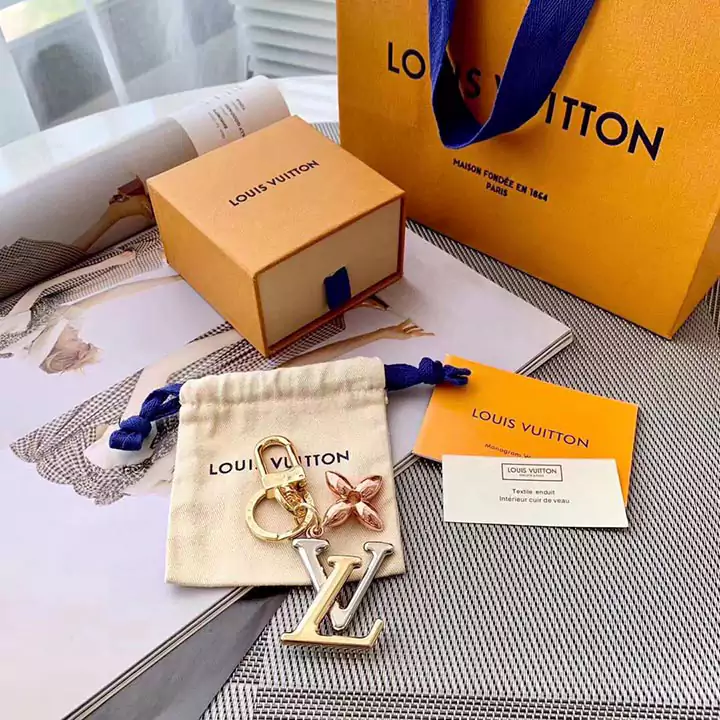  Louis Vuitton keychain