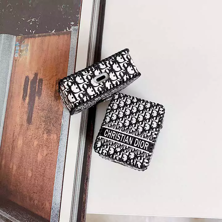  Dior AirPods Pro case