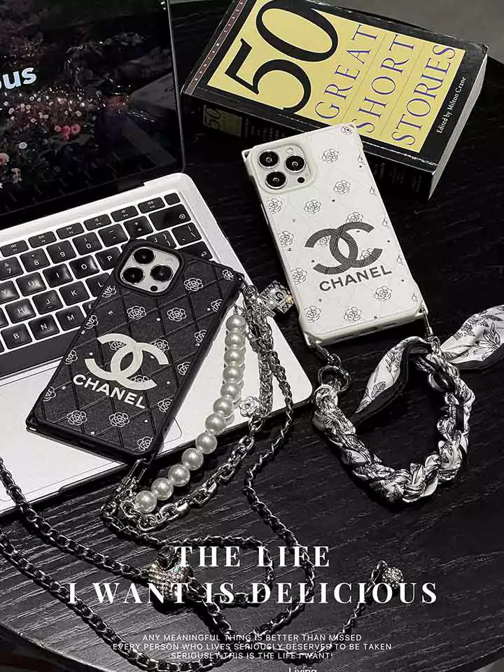 chanel quilted lambskin crossbody chain iphone 16/16pro/pro max case
