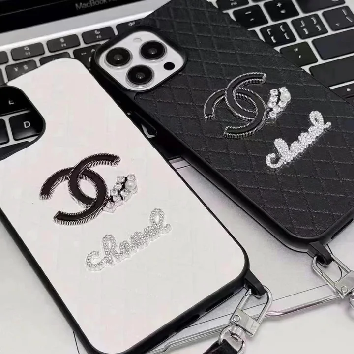 chanel black white crossbody iphone 16/16pro/pro max case