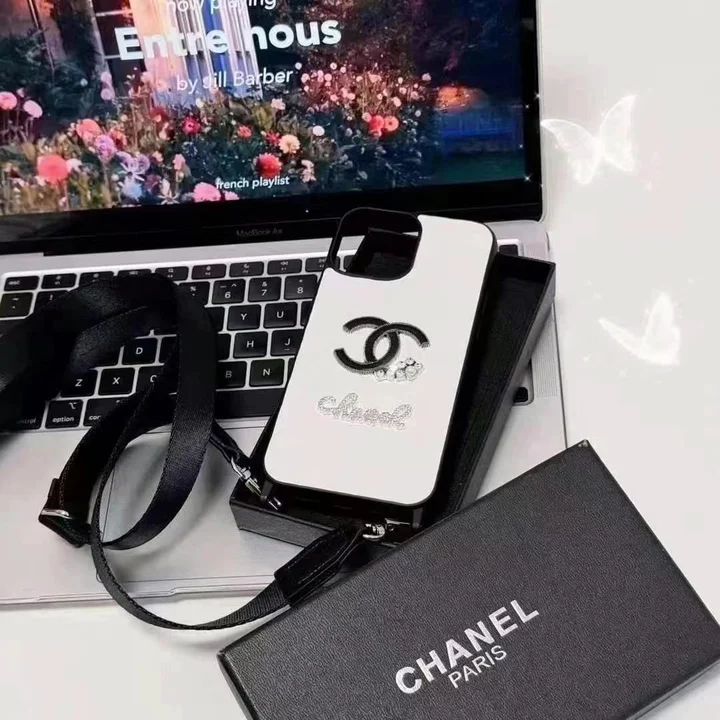chanel black white crossbody iphone 16/16pro/pro max case