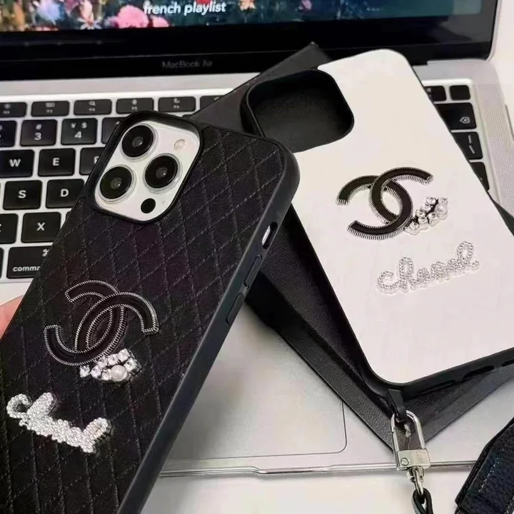 chanel black white crossbody iphone 16/16pro/pro max case